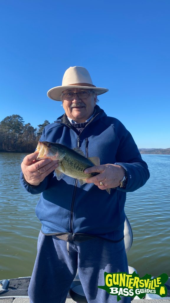 GUNTERSVILLE BASS GUIDES