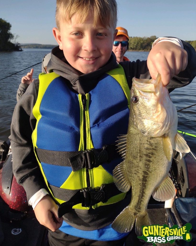 GUNTERSVILLE BASS GUIDES