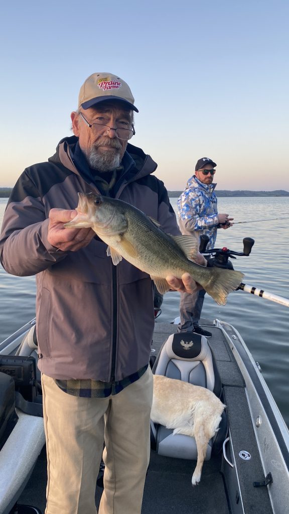 GUNTERSVILLE BASS GUIDES