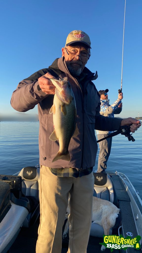 GUNTERSVILLE BASS GUIDES