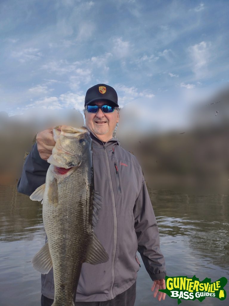 GUNTERSVILLE BASS GUIDES