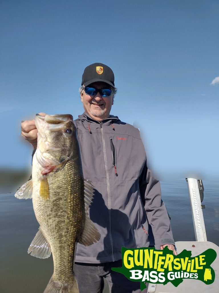 GUNTERSVILLE BASS GUIDES