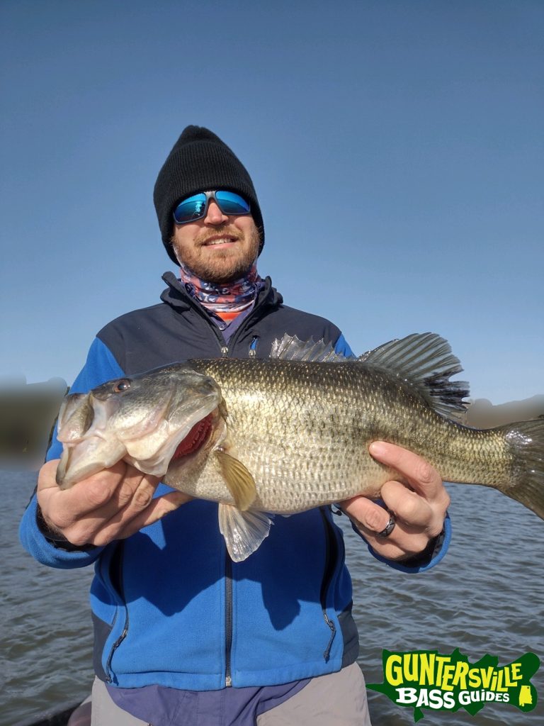 GUNTERSVILLE BASS GUIDES