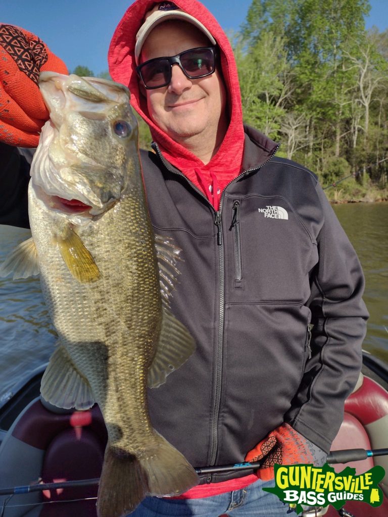GUNTERSVILLE BASS GUIDES