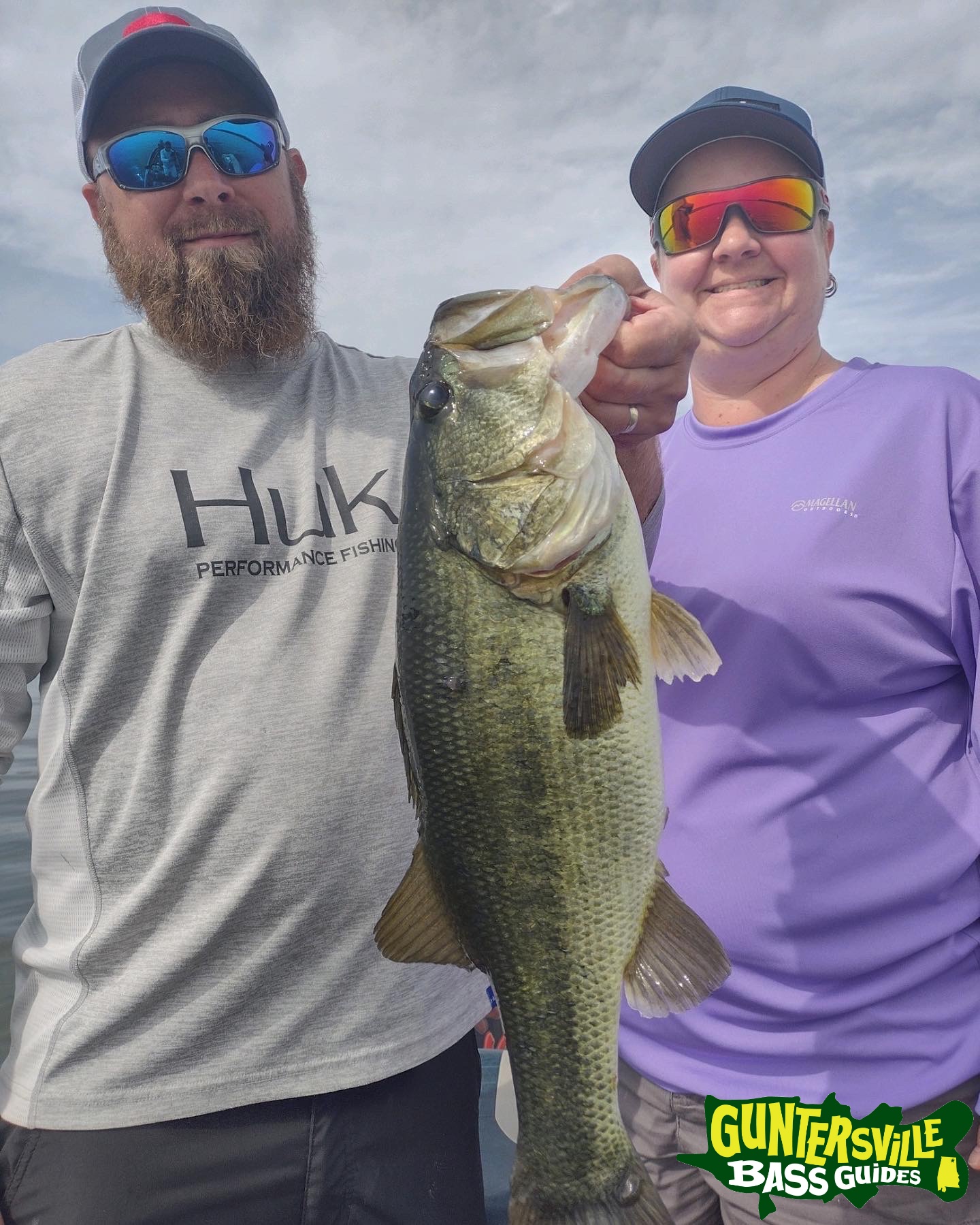 GUNTERSVILLE BASS GUIDES