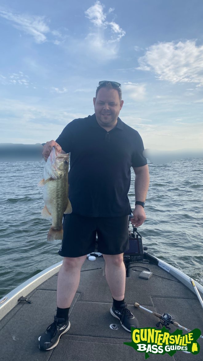 GUNTERSVILLE BASS GUIDES