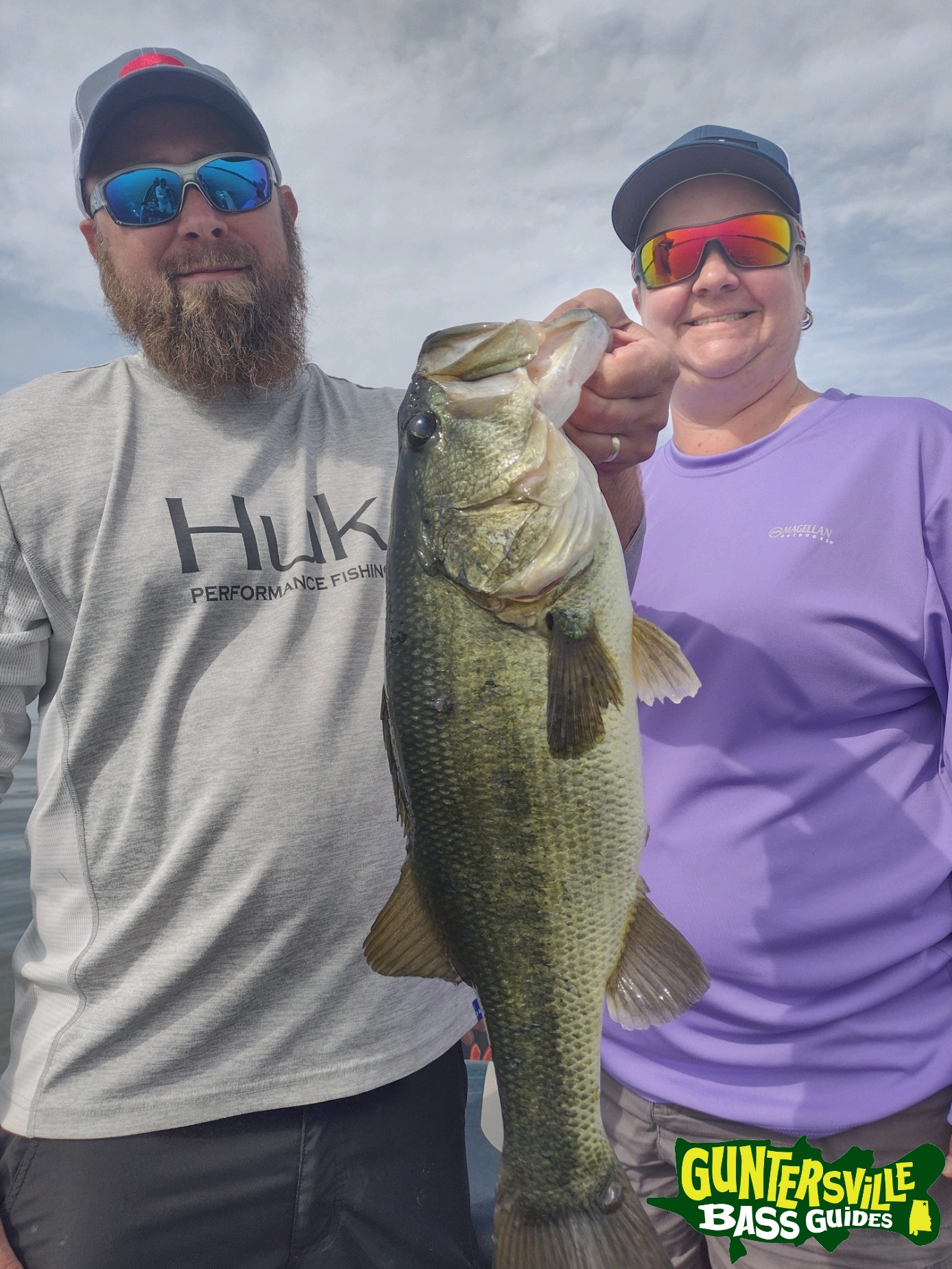 GUNTERSVILLE BASS GUIDES