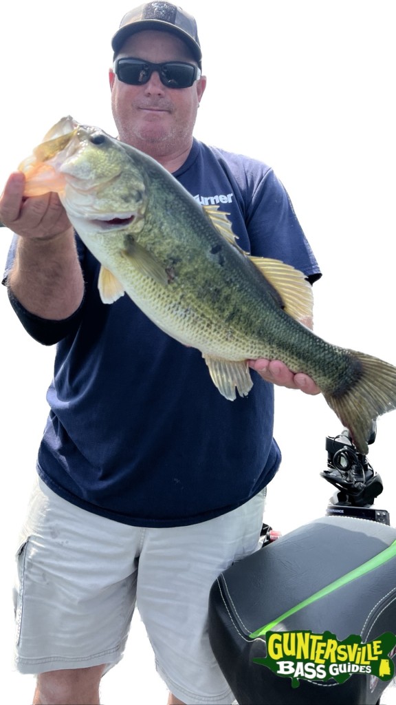 GUNTERSVILLE BASS GUIDES