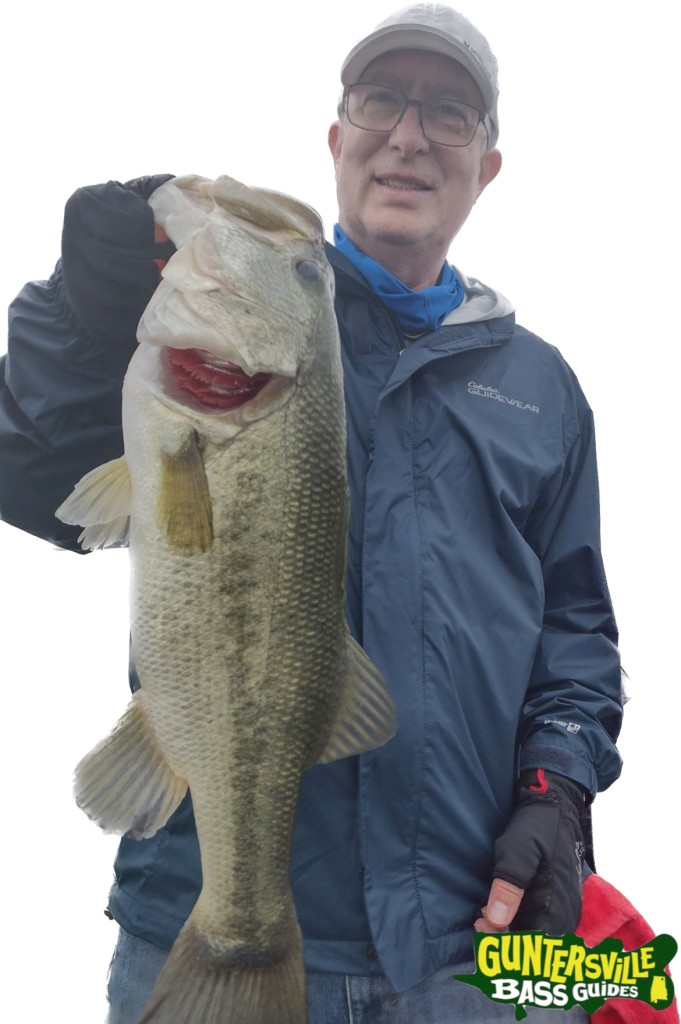 GUNTERSVILLE BASS GUIDES
