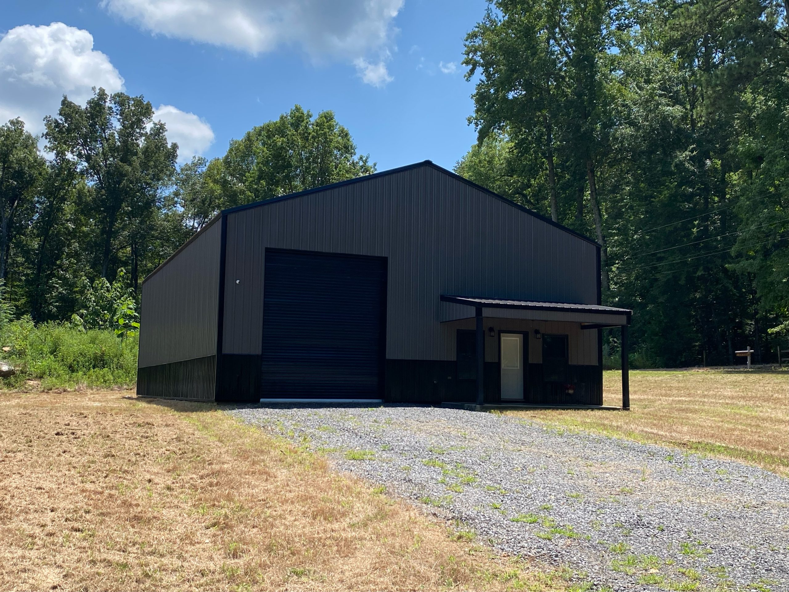 Barndominium property
