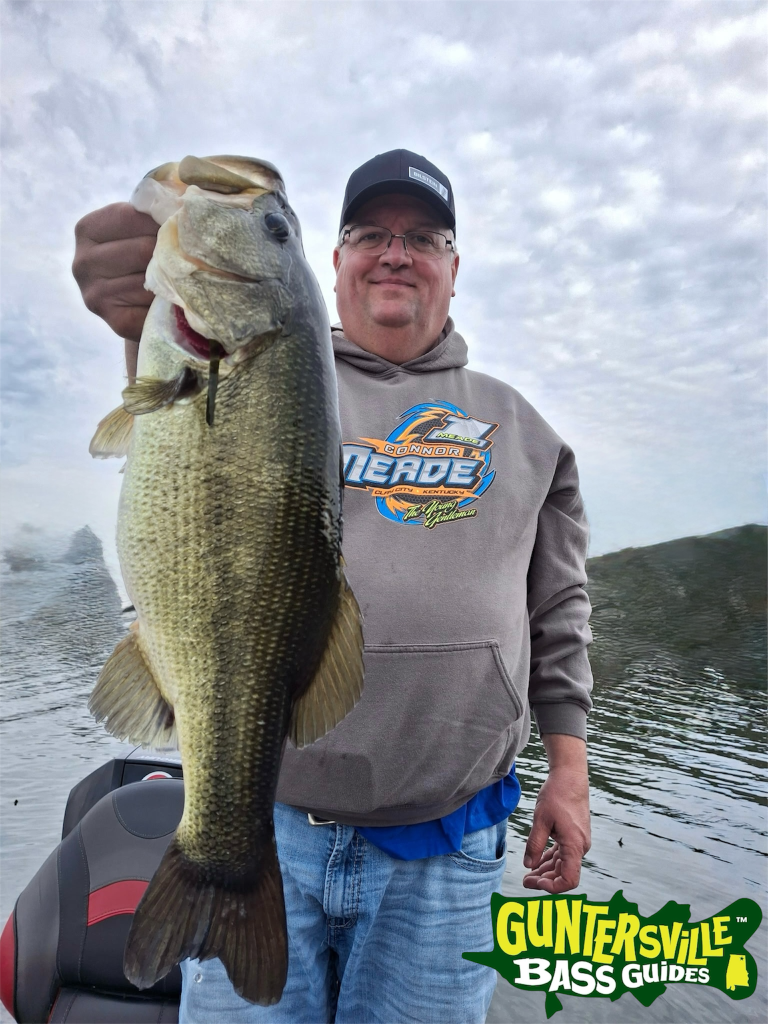 Big Bass On Lake Guntersville With Best Guide Service Guntersville Bass Guides