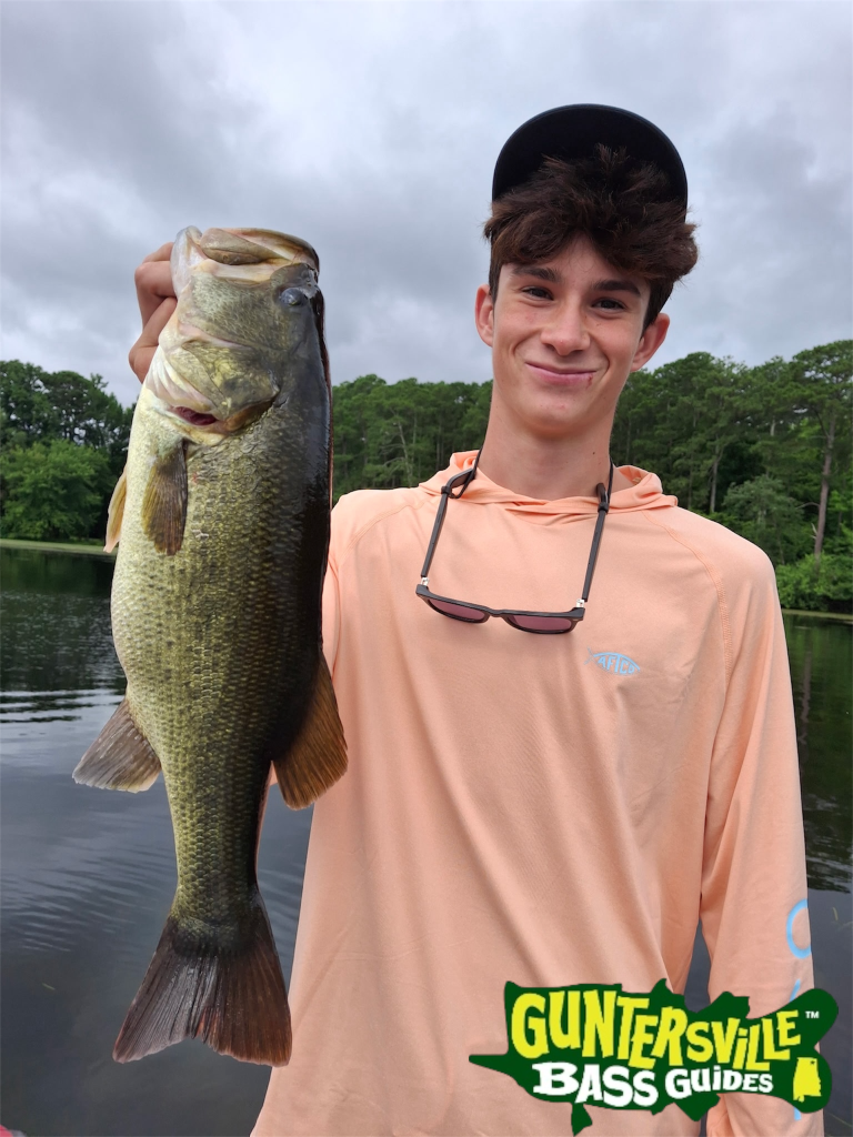 Lake Guntersville fishing guide