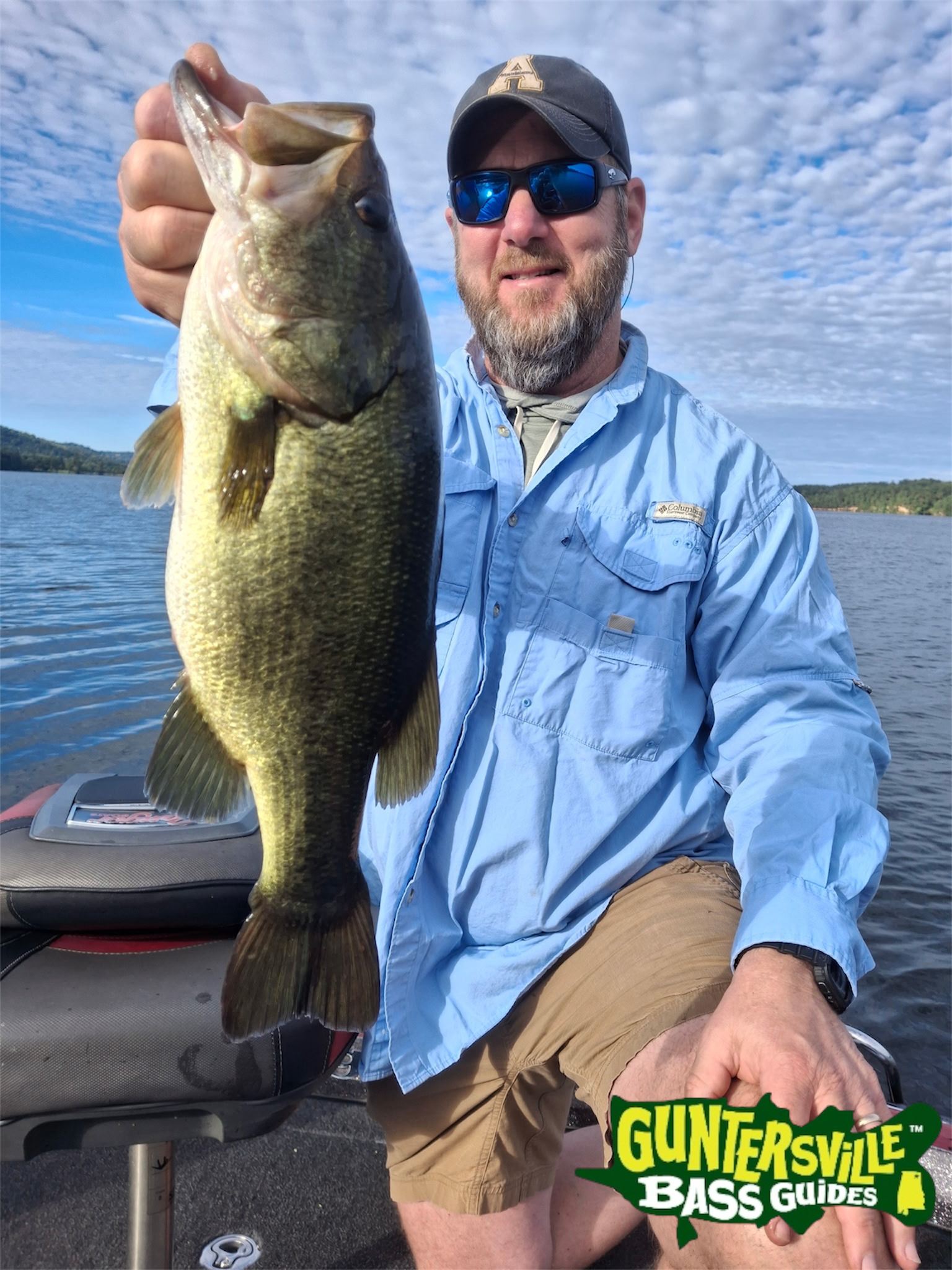 Lake Guntersville bass caught around fall grass