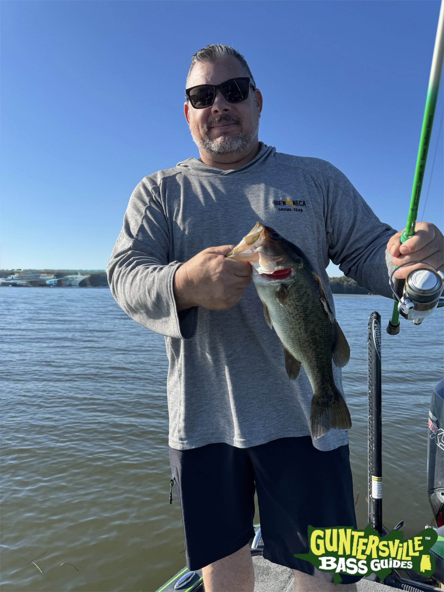 Lake Guntersville bass Captain Scott