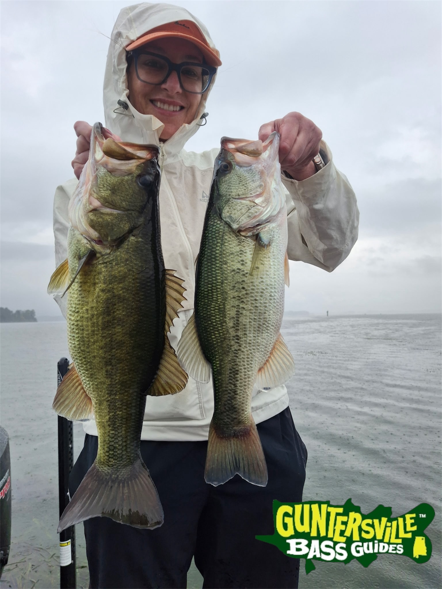 Elise from Australia fishing Lake Guntersville with Captain Phillip